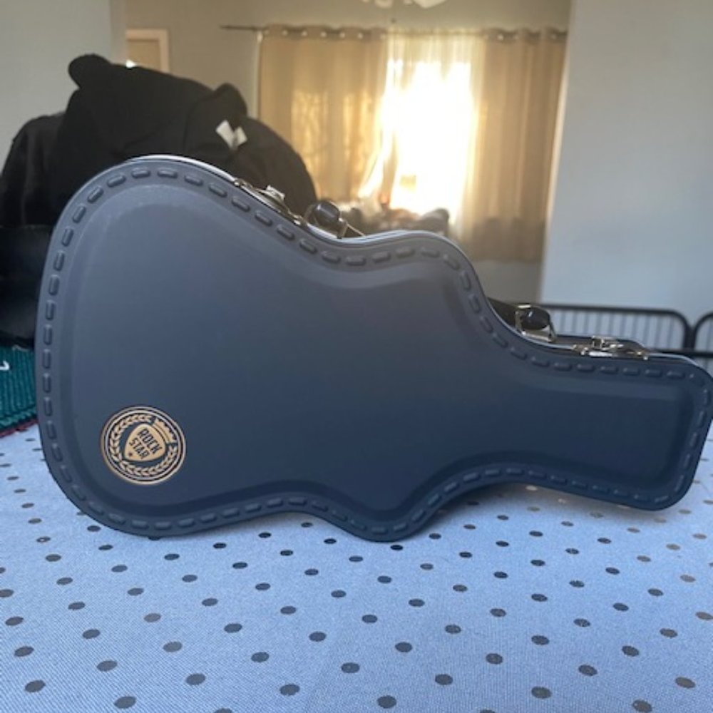 Guitar Shaped Lunch Box